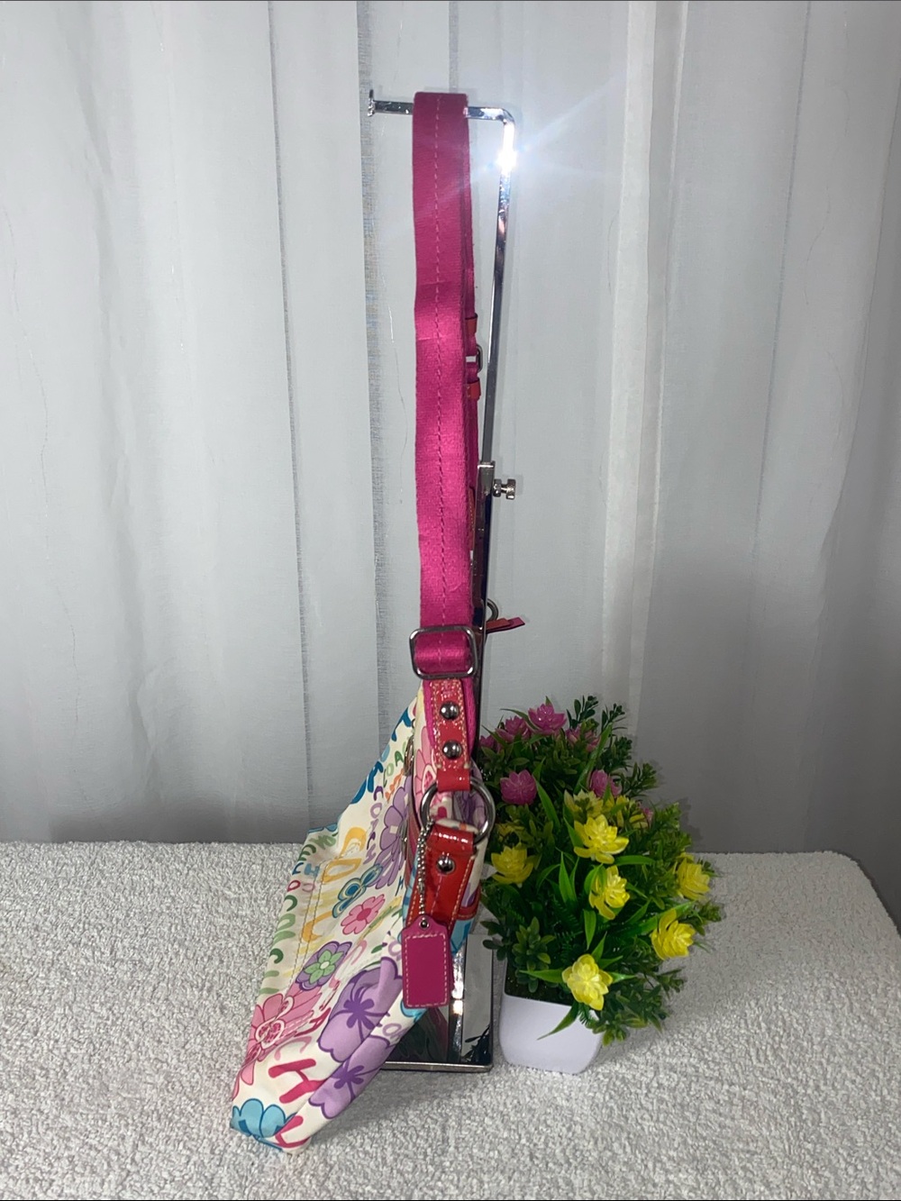GUC Coach Poppy Multicolor Floral Secret Garden Crossbody - Picture 2 of 9